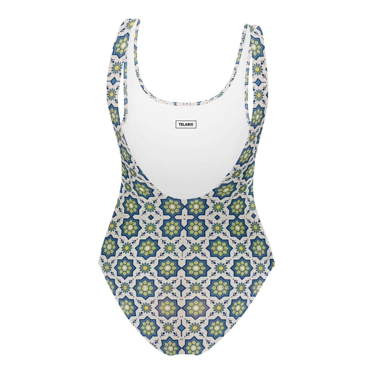 Bañador Andalusian courtyard